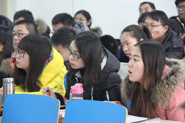 学工专题讲座成功举办