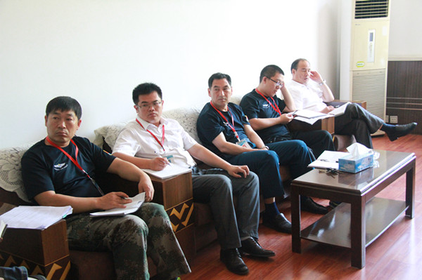 我校召开2016届学生毕业典礼暨学位授予仪式协调会议