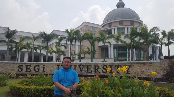 我校张政同学即将踏上赴马来西亚留学之路！