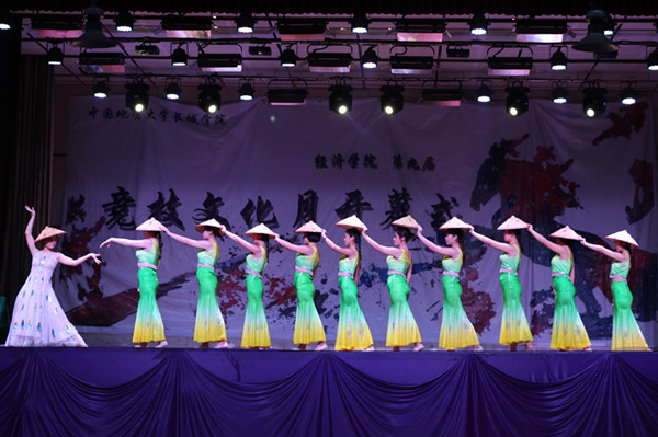 我校经济学院举办第九届竞技文化月活动