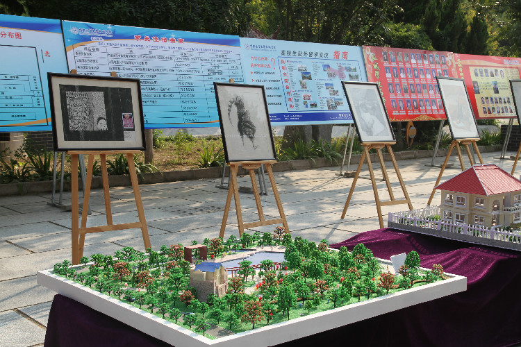 丹桂飘香迎学子 荷花映日纳人才 ——我校喜迎2018级新同学