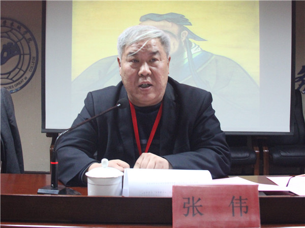 总结表彰鼓人心  开启征程再出发——我校举行2018年度总结表彰大会暨2019年工作要点布置会