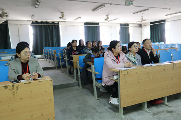 经济学院积极开展“我们一起上金课”教学观摩活动