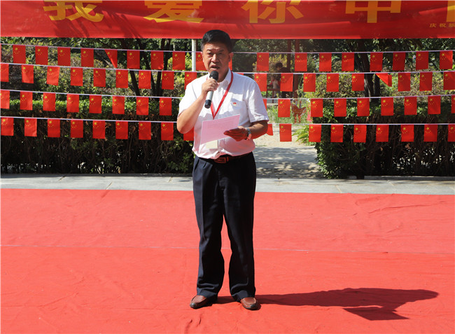 我校举办“我爱你中国”巡回演讲