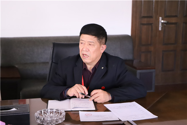 我校组织校党委理论学习中心组学习