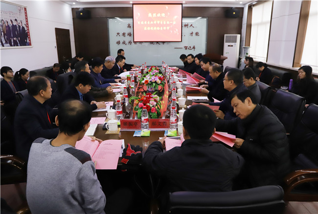 省教育厅专接本专业评审专家组莅临我校检查评审工作