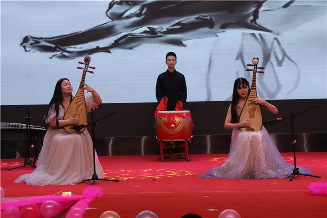 威廉体育williamhill经济学院第一届竞技文化月暨文艺晚会圆满落幕