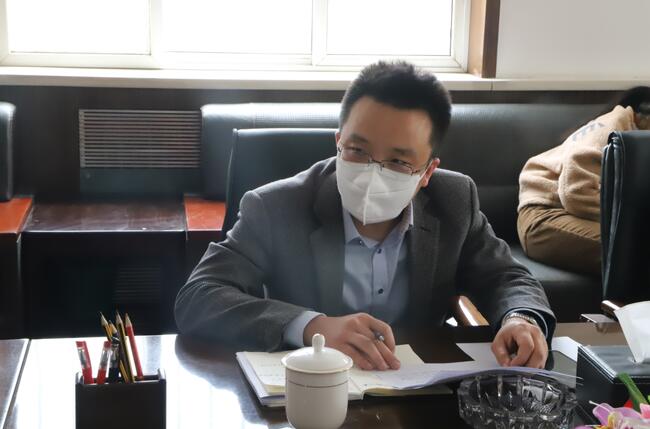 我校召开疫情防控工作布置会议