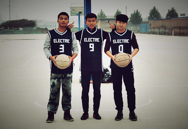 在抗洪抢险中体现价值---我校学生薛锦霄抗洪事迹