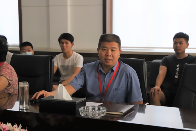 献身国防  青春无悔---我校举行2020年应征入伍新兵座谈会