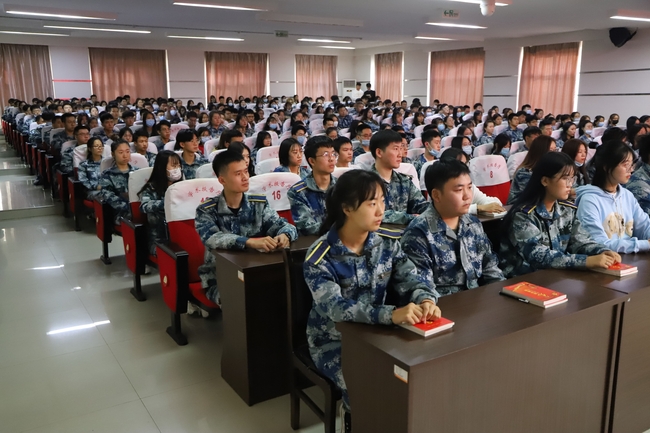 积极创先争优 共为党旗添彩---我校举行第28期入党积极分子培训开班典礼