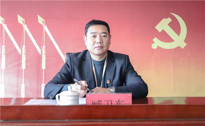 高举旗帜 把握方向 开创党建工作新局面推动我校健康快速发展 ---我校召开第一次党员大会