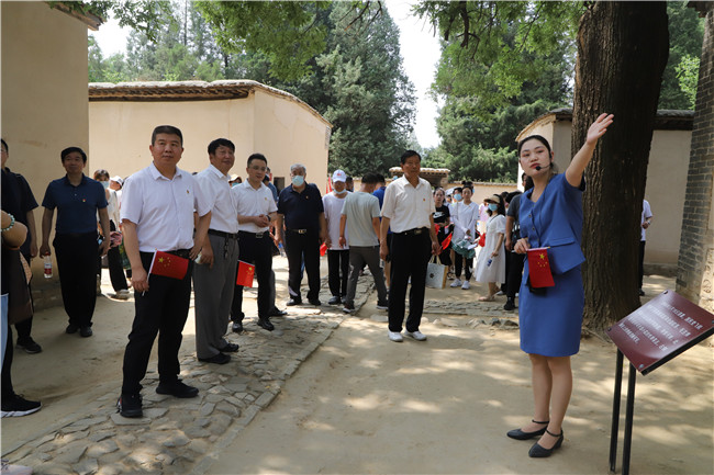 回顾历史溯根源 瞻仰先驱再起航——我校教职工党员再赴晋察冀边区革命纪念馆参观学习