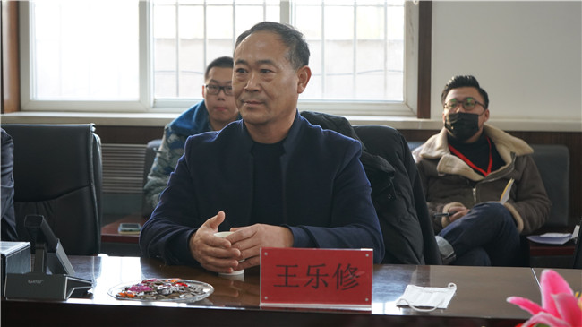 王乐修京簧竹木雕刻技能大师工作室揭牌仪式在我校举行