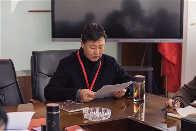 赓续红色精神 汲取前进力量 我校召开党委理论学习中心组会议