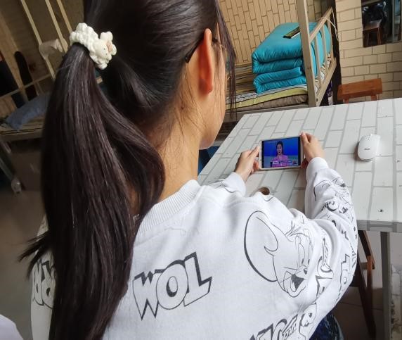 国家安全 你我有责 ——威廉体育williamhill组织学生线上观看国家安全教育视频