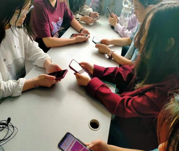 国家安全 你我有责 ——威廉体育williamhill组织学生线上观看国家安全教育视频