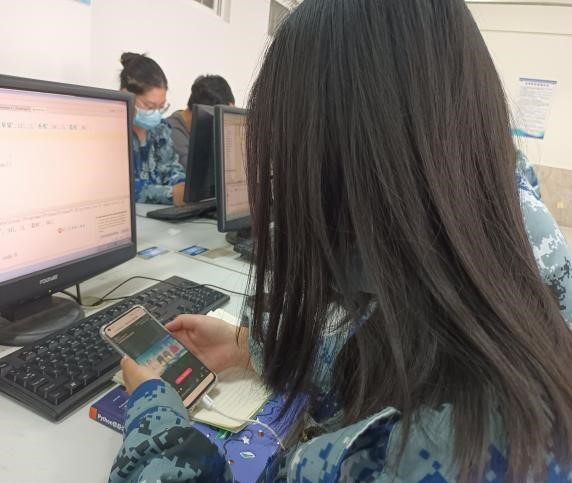 国家安全 你我有责 ——威廉体育williamhill组织学生线上观看国家安全教育视频