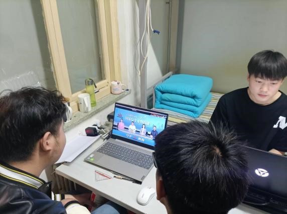 国家安全 你我有责 ——威廉体育williamhill组织学生线上观看国家安全教育视频