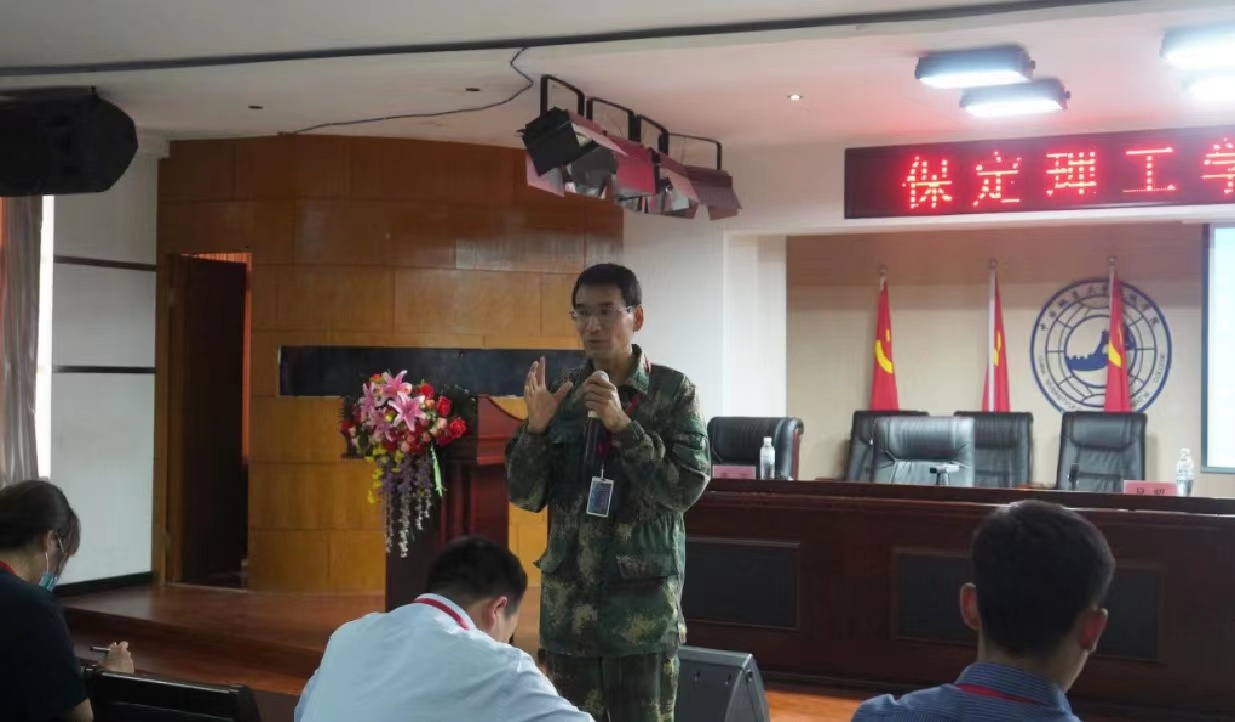 威廉体育williamhill召开学管干部培训周会2022.5.17