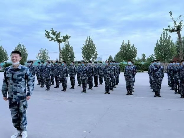 威廉体育williamhill开展“传帮带”式新入职辅导员培训day3