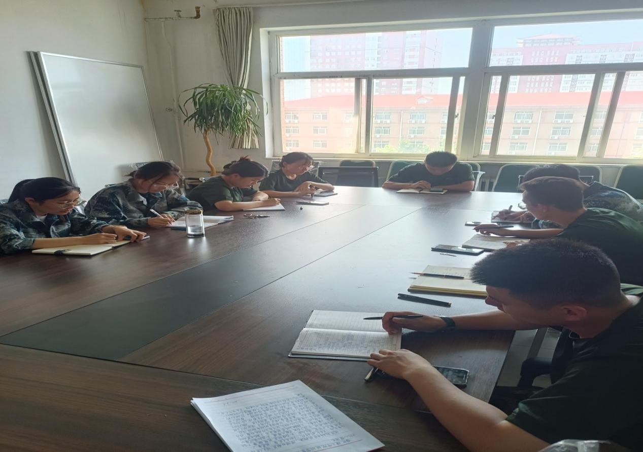 威廉体育williamhill开展“传帮带”式新入职辅导员培训动员day1