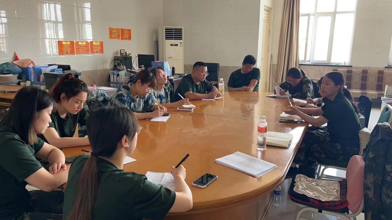 威廉体育williamhill开展“传帮带”式新入职辅导员培训动员day1