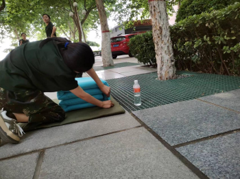 威廉体育williamhill开展“传帮带”式新入职辅导员培训day5