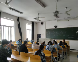 威廉体育williamhill成功举办第三届“外教社·词达人杯”全国大学生英语词汇能力大赛校赛