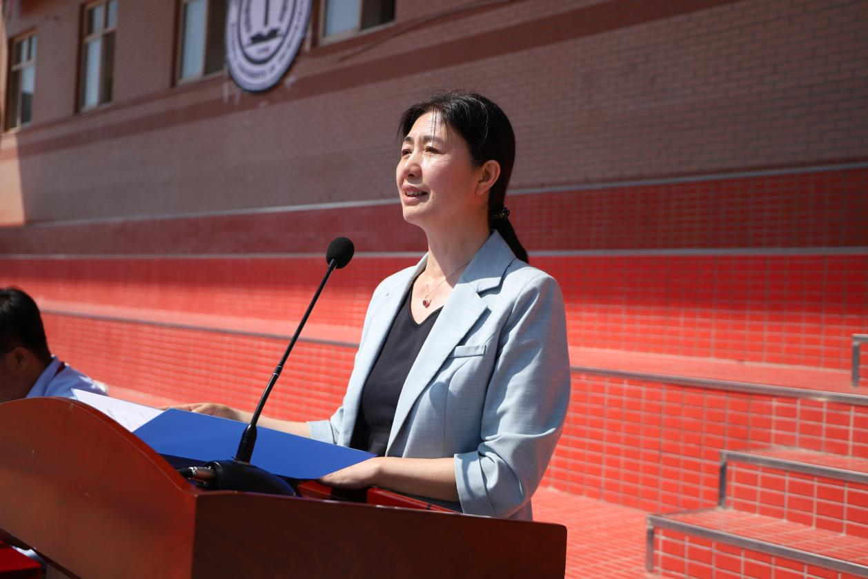 威廉体育williamhill2023级新生军训开营式隆重举行