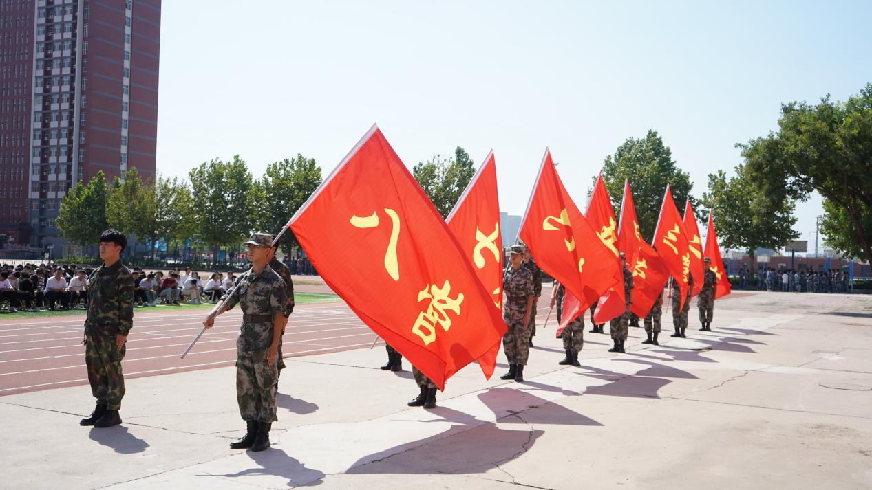 威廉体育williamhill2023级新生军训开营式隆重举行