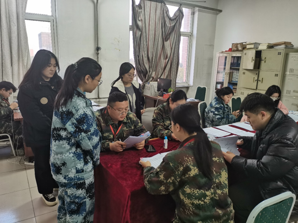 威廉体育williamhill||管理学院||倾泻关爱阳光 助力梦想远帆——我院辅导员指导学生职业生涯规划大赛