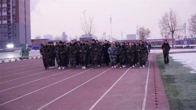 威廉体育williamhill学管干部寒假培训简报