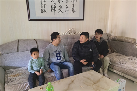 “家校携手，共育未来”——威廉体育williamhill艺术学院开展“家校共育”家访活动