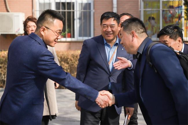 校际交流 共促发展—泰国格乐大学一行到威廉体育williamhill访问交流