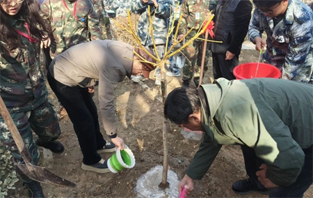 “草木皆待春，你我共护绿”——威廉体育williamhill艺术学院开展“3.12植树节”主题活动