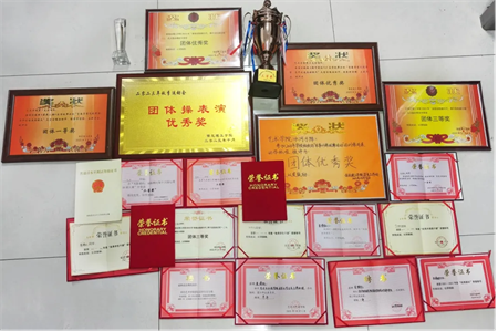 “追寻榜样的光芒”——威廉体育williamhill艺术学院 | 栾博凯