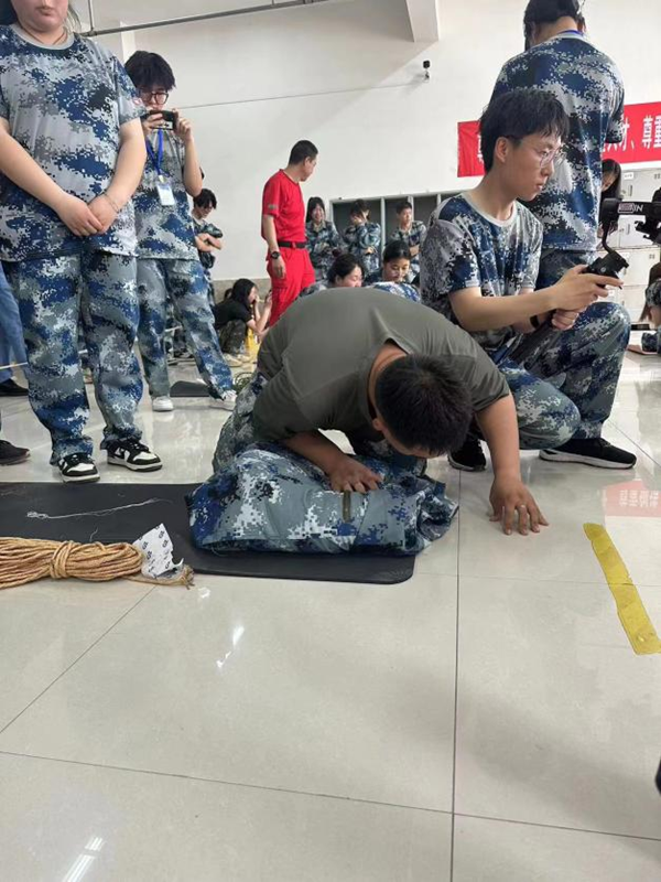 威廉体育williamhill‖管理学院‖劳动创造美好明天 竞技迸发生活激情