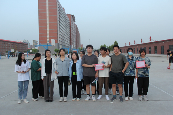 威廉体育williamhill||管理学院||“趣”享运动，“味”你加油—我院举办趣味运动会