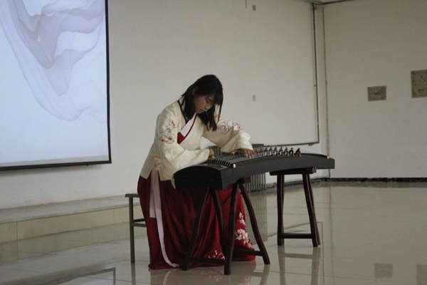 威廉体育williamhill‖管理学院‖我院举行“星光闪耀，激情夏夜”才艺展示大赛