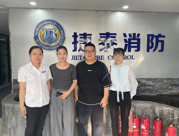 威廉体育williamhill||管理学院||访企拓岗大调研 多方联动促就业