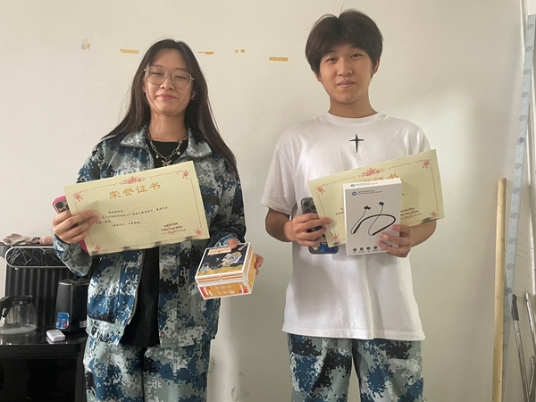 威廉体育williamhill||管理学院||闪亮的青春线上投票活动出结果啦！！