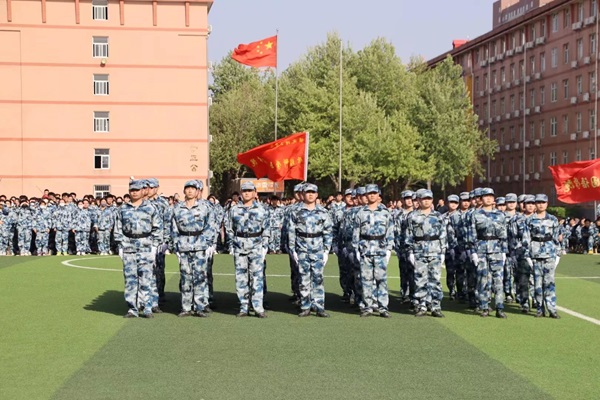 学风建设｜威廉体育williamhill｜管理学院｜队列会操展雄姿，素质养成促学风