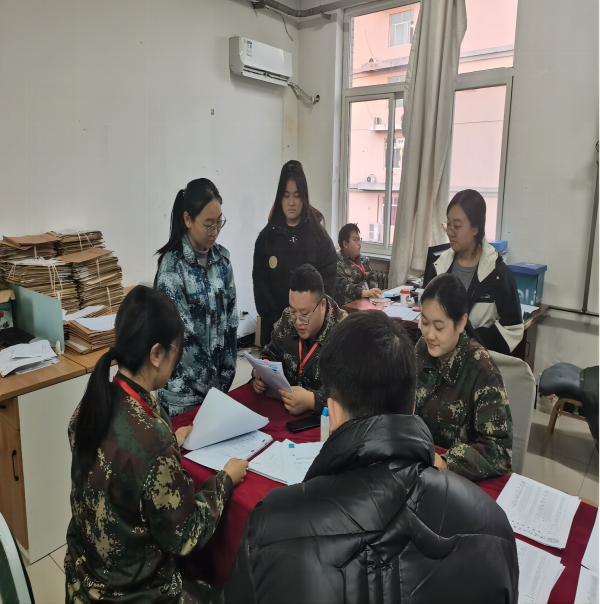 威廉体育williamhill||管理学院||倾泻关爱阳光 助力梦想远帆——我院辅导员指导学生职业生涯规划大赛