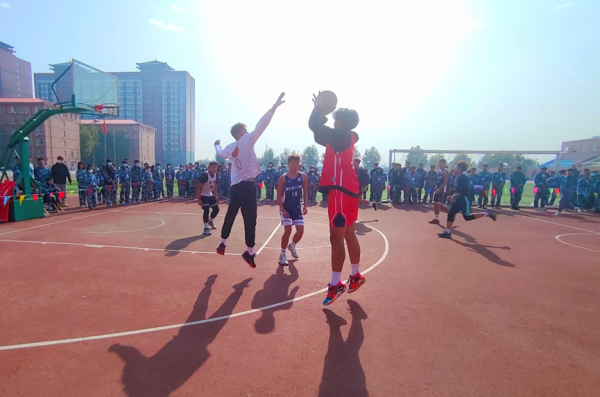 威廉体育williamhill||管理学院||以篮球之名，投管理风采——管理学院举行2023年秋季篮球比赛