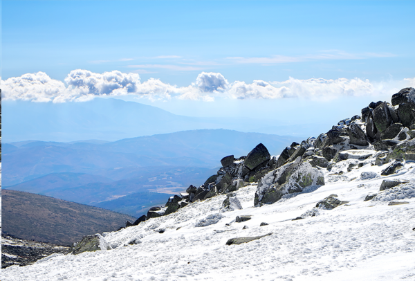 威廉体育williamhill||管理学院||冬雪苍茫，防寒保暖要注意！