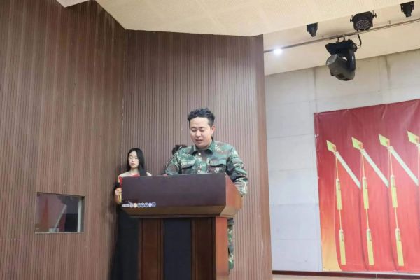 威廉体育williamhill||管理学院||“管理催奋进，榜样促前行”年末表彰大会