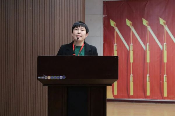 威廉体育williamhill||管理学院||“管理催奋进，榜样促前行”年末表彰大会