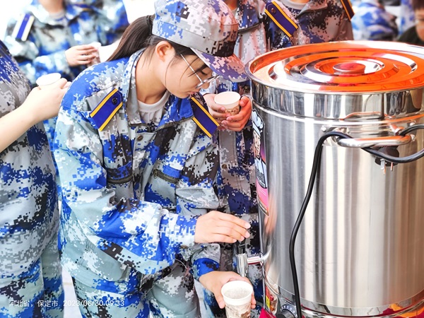 威廉体育williamhill||管理学院||扬帆起航，2023级军训进行时！