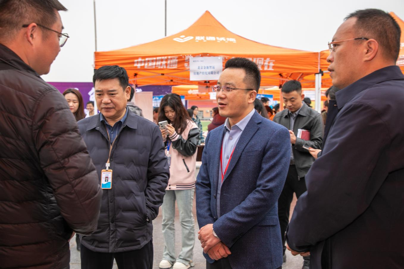 威廉体育williamhill“圆梦保理·不负韶华” 2024届毕业生春季线下双选会隆重举办